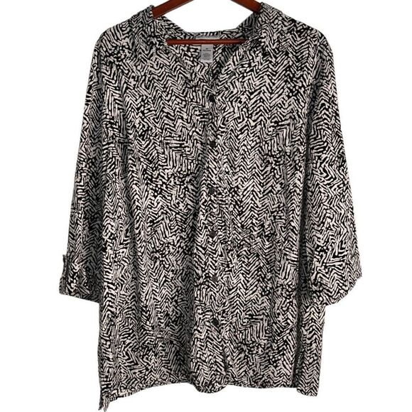 Catherine’s Womens 2X Black & White Abstract Print Lightweight Button Front Top - Picture 1 of 10